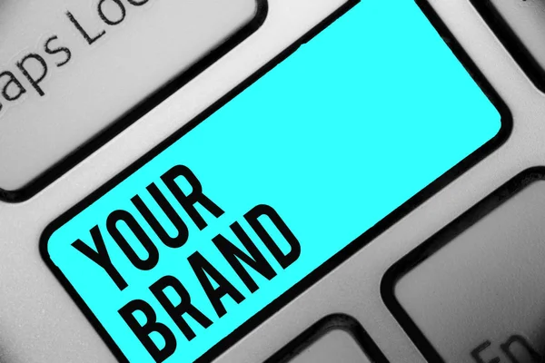 Word metin yazma Your marka. Bir ad için bir şey etkilenen her türlü iş kavramı klavye mavi anahtar niyeti marka gibi oluşturun yansıma belge bilgisayar
