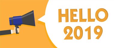Merhaba 2019 gösterilen metin işareti. Kavramsal fotoğraf gelecek yeni yıl için adam elinde olmasını Hoping bir büyüklük megafon hoparlör konuşma balonu mesajı yüksek sesle konuşan