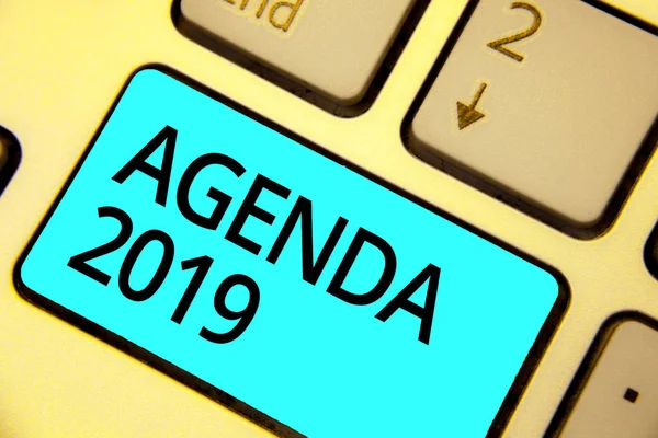 Signo Texto Que Muestra Agenda 2019 Lista Fotos Conceptuales Las — Foto de Stock