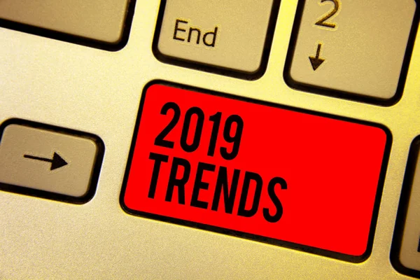 2019 eğilimleri yazma el yazısı metin. Yansıma belge bilgisayar kısa bir süre içinde geçerli yıl klavye kırmızı anahtar niyet için ünlüdür kavramı anlam şeyler yaratmak
