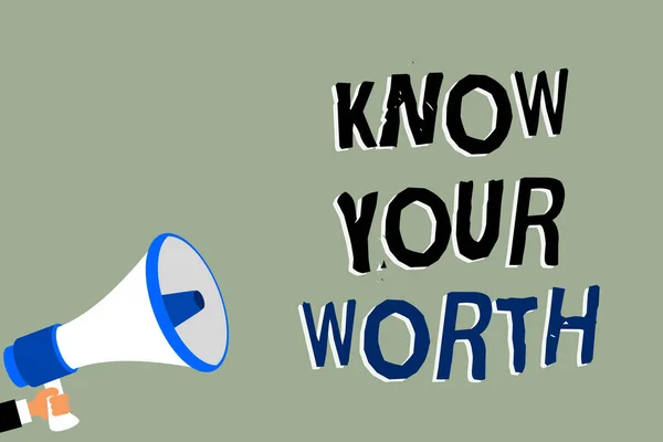 Escrevendo Uma Nota Mostrando Know Your Worth Exibição Fotos Negócios — Fotografia de Stock