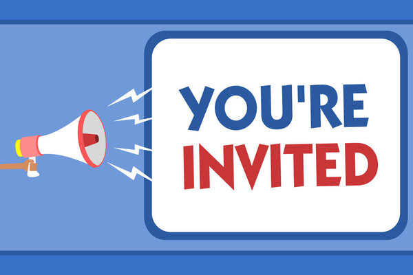 Знак с надписью "Приглашаем". Пожалуйста, присоединяйтесь к нам в нашем празднике Добро пожаловать Человек держит мегафон громкоговоритель речи пузырь сообщение громко
