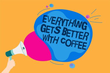 Word metin her şeyi alır daha iyi ile kahve yazma. İş kavramı için having problem adam sıcak bir içecek var megafon hoparlör çığlık tutarak konuşmak renkli konuşma balonu