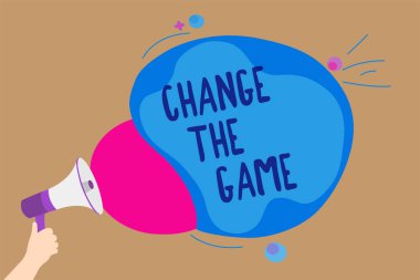 Değişim oyunu yazma el yazısı metin. Bir şey farklı yeni stratejiler yapmak bir hareket yapmak anlam kavramı dostum megafon tutan çığlık hoparlör konuşmak renkli konuşma balonu