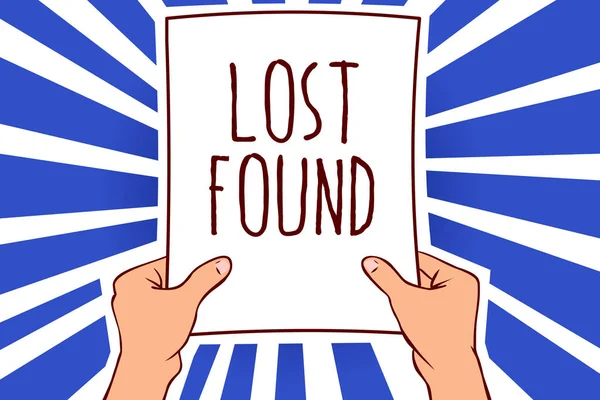 Escribiendo Una Nota Mostrando Lost Found Foto Negocios Mostrando Cosas — Foto de Stock