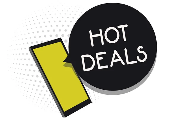 Escribiendo Nota Mostrando Hot Deals Exhibición Fotos Negocios Acuerdo Través —  Fotos de Stock