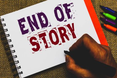 Word metin öykünün sonuna yazma. İş kavramı için vurgulamak gazetecilik adam el işaretçisi defter kağıt fikirler Jüt arka plan iletişim tutarak yazılı edebiyat eklemek için hiçbir şey