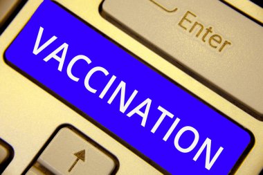 Word metin yazma aşı. İş kavramı vücuttaki enfeksiyon klavye mavi anahtar niyet karşı daha güçlü kılan tedavi için yansıma belge bilgisayar oluşturmak