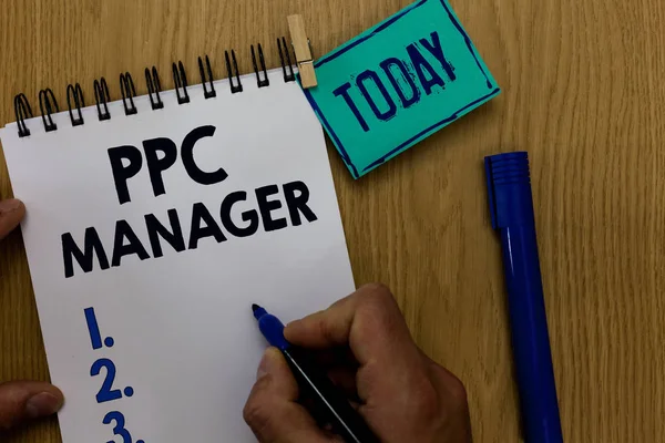 Word Tekst Intoetsen Ppc Manager Bedrijfsconcept Voor Welke Adverteerders Betalen — Stockfoto