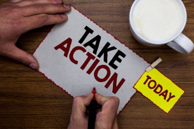 Kavramsal el Oh eylem gösteren yazma. Sadece söylediğin destekleyen iş fotoğraf metin kelime ama aracılığıyla marker defter hatırlatma ahşap masa fincan kahve tutan adam kanıt.