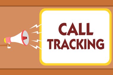 Çağrı izleme gösterilen Not yazma. İş fotoğraf vitrine organik arama motoru dönüşüm göstergesi adam reklam dijital megafon hoparlör konuşma balonu mesajı yüksek sesle konuşan holding.