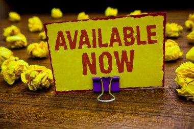 Word yazı metni kullanılabilir şimdi. İş kavramı için kullanışlı uygun bugün mevcut lisans burada erişilebilir klip buruşuk sarı kağıt Not tutarak gemide birkaç çalışır hata kağıtları.