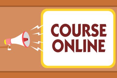 Kursu Online gösterilen Not yazma. İş fotoğraf vitrine elearning elektronik eğitim uzak çalışma dijital sınıf adam holding megafon hoparlör konuşma balonu mesajı yüksek sesle konuşan.