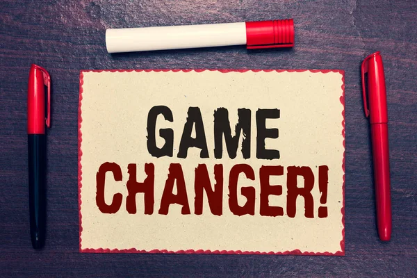 Oyunu Changer gösterilen Not yazma. Ahşap arka plan ile fikirler iletişim spor veri hakem Gamestreams Live puanları takım yöneticileri açık defter sayfa işaretçileri vitrine iş fotoğraf.