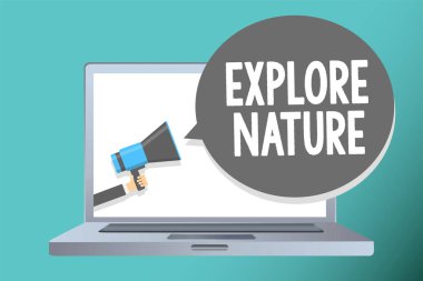 Düz tasarım iş illüstrasyon kavramı dijital pazarlama iş holding megafon için Web sitesi ve promosyon afiş. Çizgi film insan eli holding megafon. Sosyal medya kavramı