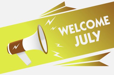 Hoş geldiniz Temmuz yazma el yazısı metin. Kavram anlam takvim yedinci ay 31days üçüncü çeyrek yeni sezon megafon hoparlör konuşma balonu önemli mesaj yüksek sesle konuşan.