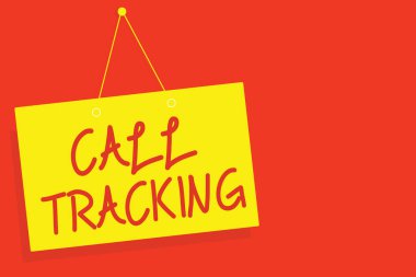 El yazısı metin arama izleme yazma. Organik arama anlam kavramı dönüşüm gösterge sarı tahtası duvar mesajı iletişim aç kapat işareti kırmızı arka plan reklam dijital motor.