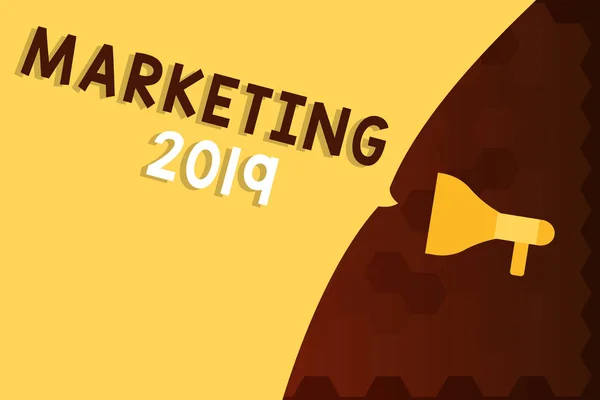Signo de texto que muestra Marketing 2019. Foto conceptual Tendencias comerciales para 2019 Evento promocional de Año Nuevo — Foto de Stock