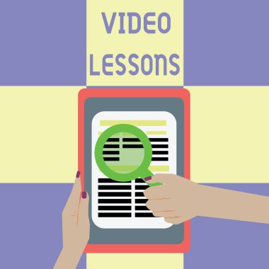 Video Derslerini gösteren kavramsal el yazısı. Bir konu için Çevrimiçi Eğitim materyalini gösteren iş fotoğrafı görüntüleme ve öğrenme