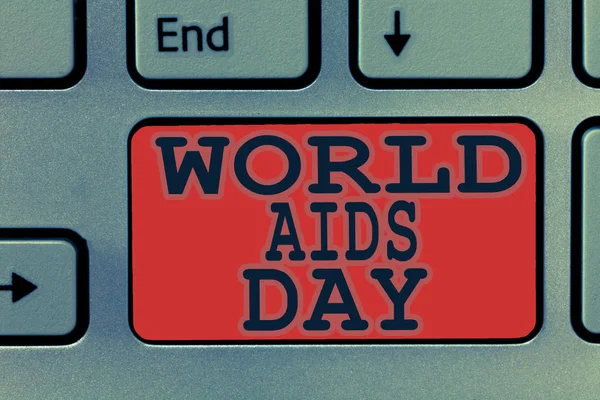 Schrijven van notitie weergegeven: Wereld Aidsdag. Zakelijke foto presentatie van 1 December gewijd aan een verdere bewustwording van de Aids- — Stockfoto