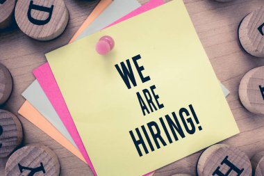 Çoğu işe gösterilen metin işareti. Kavramsal fotoğraf ödemek kimse gelecekte şirket için belirli bir iş yapmak