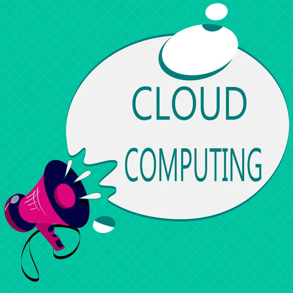 Conceptuele hand schrijven weergegeven: Cloud Computing. Zakelijke foto tekst gebruik maken van een netwerk van externe servers, gehost op het Internet — Stockfoto