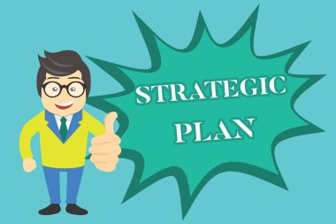 Stratejik Planı gösteren bir not yazıyorum. İş fotoğrafı gösterimi strateji tanımlama ve karar verme süreci