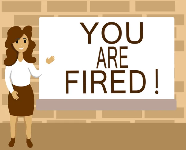 Текст, написанный словом "Ты уволен". Бизнес-концепция для выхода с работы и стать безработным не конец карьеры — стоковое фото
