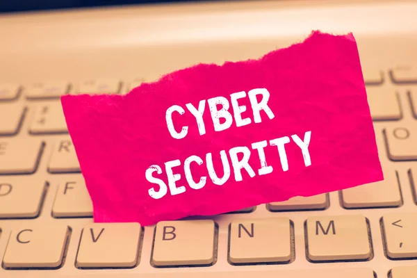 Konceptuell handstil som visar Cyber Security. Business photo text Skydda ett datorsystem mot obehörig åtkomst — Stockfoto