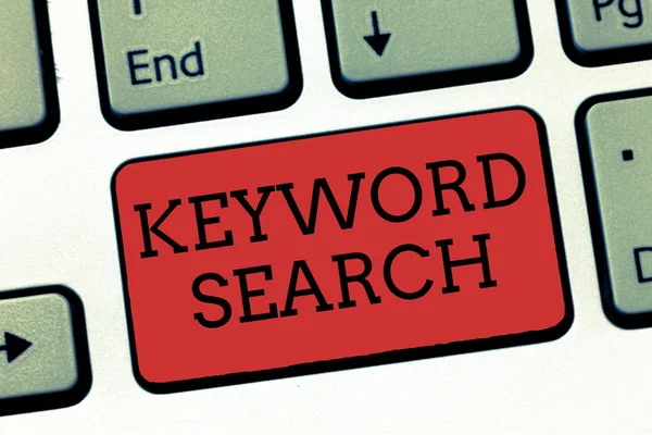 Schreiben Notiz zeigt Keyword Search. Geschäftsfotos, auf denen das korrekte Thema mit Wort oder Begriff dargestellt wird — Stockfoto