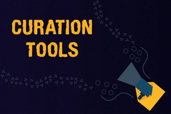Tekstbord met Curation Tools. Conceptuele foto Software gebruikt bij het verzamelen van informatie die relevant is voor een onderwerp — Stockfoto