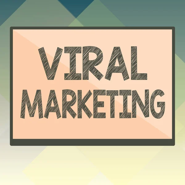 Текст рукописного тексту Viral Marketing. Концепція означає, що споживач заохочував ділитися інформацією через Інтернет. — стокове фото