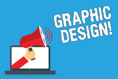 Grafik Tasarımı 'nı gösteren not yazılıyor. Reklamlarda metin ve resimleri birleştirme sanatı veya becerisini gösteren iş fotoğrafı