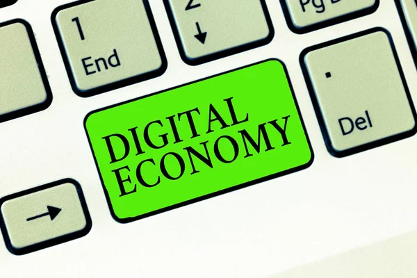 Scrittura di testi a mano Digital Economy. Concetto significato si riferisce a uno che si basa su tecnologie informatiche — Foto Stock