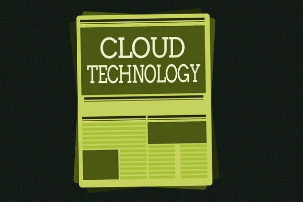 Escribir nota que muestra la tecnología de la nube. Foto de negocios mostrando almacenamiento y acceso a datos y programas a través de Internet — Foto de Stock