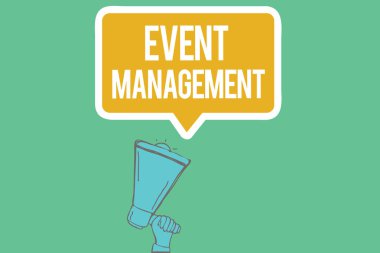 Olay Yönetimini gösteren not yazılıyor. Büyük ölçekli eylem festivallerinin oluşturulması ve geliştirilmesinin yer aldığı iş fotoğrafı