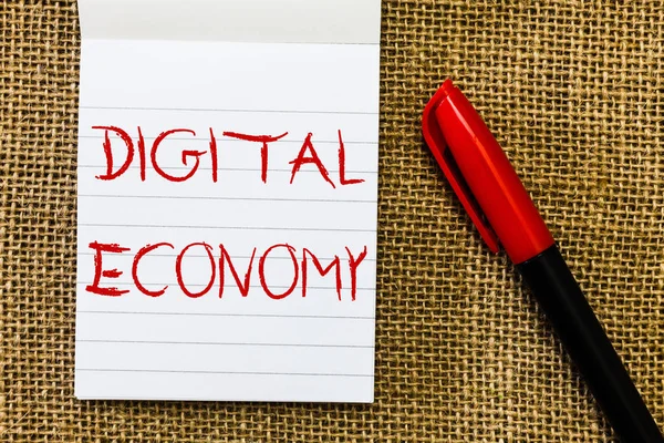 Texto manuscrito Economía Digital. Concepto que significa red mundial de actividades y tecnologías económicas — Foto de Stock