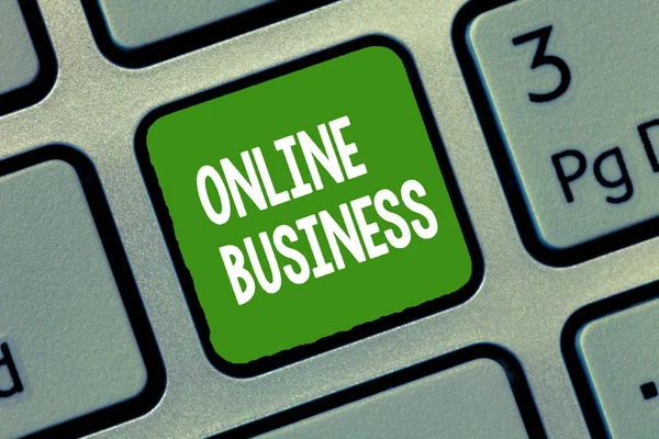 Texte manuscrit Online Business. Notion de concept Partage d'informations sur les transactions commerciales sur Internet — Photo