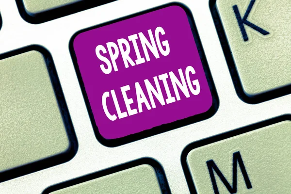 Textová značka ukazující jarní úklid. Koncepční fotografická praxe důkladného úklidu domu na jaře — Stock fotografie