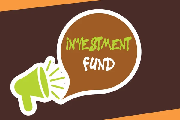 Εννοιολογική γραφή χέρι δείχνει Επενδυτικό Ταμείο. Επιχειρηματική φωτογραφία που δείχνει μια προσφορά κεφαλαίου που ανήκει σε πολλούς επενδυτές — Φωτογραφία Αρχείου