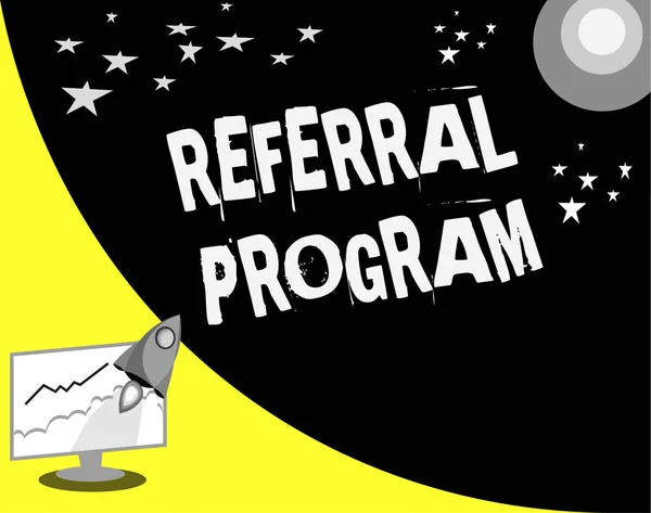 Woord schrijven tekst Referral Program. Bedrijfsconcept voor het sturen van een eigen patiënt naar een andere arts voor behandeling — Stockfoto