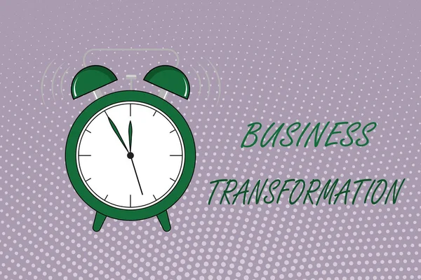 Schrijfbriefje met Business Transformation. Bedrijfsfoto presenteren Afstemming van hun handelsmodellen met Strategie Verbetering — Stockfoto