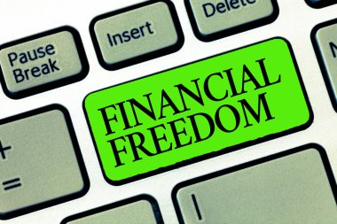 Word metin yazma finansal özgürlük. Nakit akışı için geldiğinde para endişe ücretsiz sahip için iş kavramı