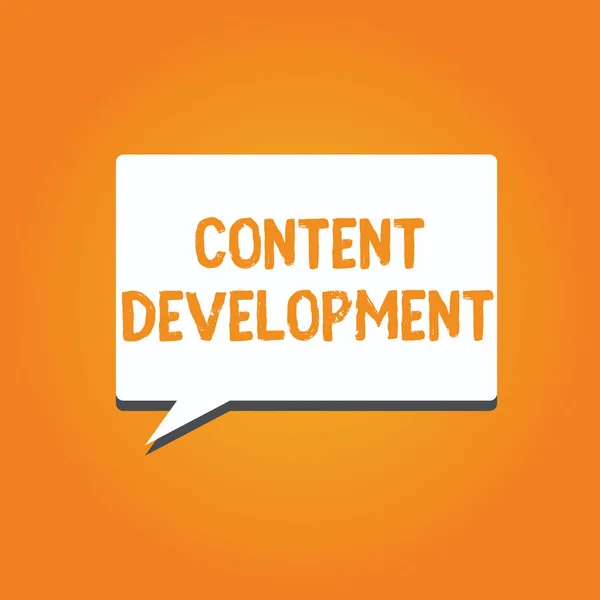 Texto de escritura de palabras Desarrollo de contenido. Concepto de negocio especializado en Diseño Gráfico Documentación Multimedia —  Fotos de Stock