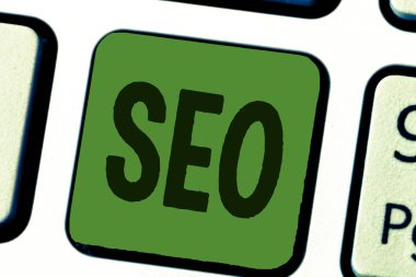 Kavramsal el SEO gösterilen yazma. İş fotoğraf metin artan miktar ve kalitesini bir Web sitesine trafik uygulama