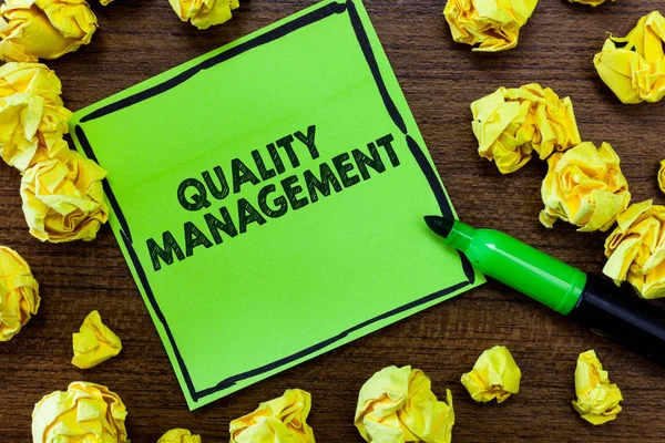 Text sign showing Quality Management. Conceptual photo Maintain Excellence Level High Standard Product Services — Stock Photo, Image