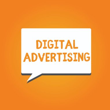Kelime yazma metni Dijital Reklamcılık. Çevrimiçi Pazarlama için İş Konsepti Tanıtım Mesajları Kampanyası