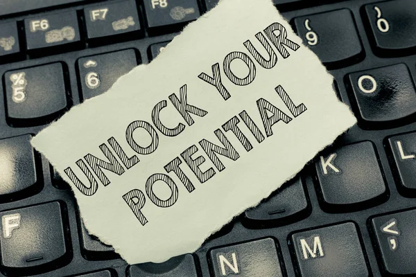 Conceptuele hand schrijven weergegeven: Unlock uw potentiële vraag. Zakelijke foto tekst maximaliseren uw vermogen gebruik God gegeven geschenk — Stockfoto