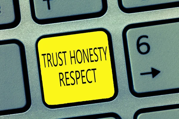 Scrivere testi a mano Trust Honesty Respect. Significato concettuale Tratti rispettabili un aspetto di buon carattere morale — Foto Stock