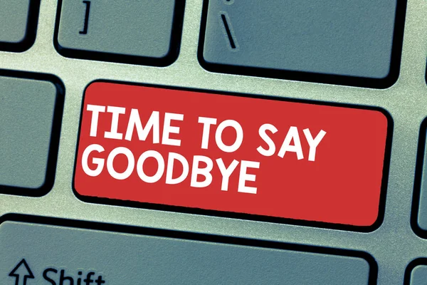 A kézírás szöveg írás idő-hoz Say Goodbye. Koncepció, azaz a licitálás búcsú tehát hosszú látni, amíg találkozunk újra — Stock Fotó